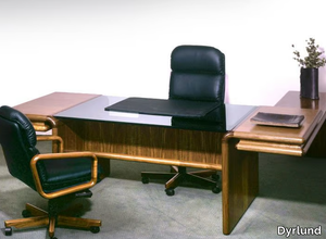 SUPREME - Beech executive desk _ Dyrlund