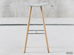 COMA WOOD - High polypropylene and oak stool _ ENEA