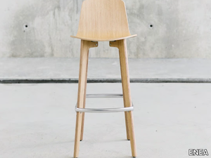 LOTTUS WOOD - High wooden stool with back _ ENEA