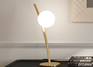 VIDA - Metal table lamp _ EFORMA