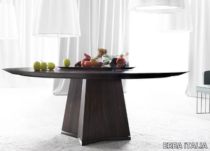 PENSAMI - Round wooden table _ ERBA ITALIA