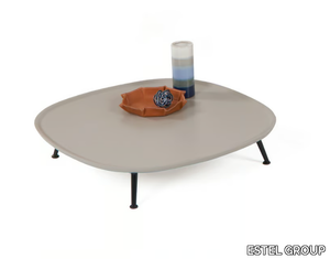 OLIVE - Low square coffee table _ ESTEL GROUP