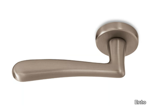 TULIPANO - Brass door handle _ Ento