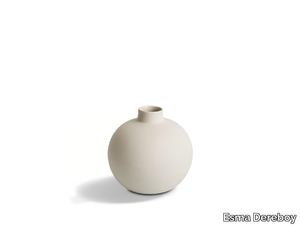 BALL - Round porcelain vase _ Esma Dereboy