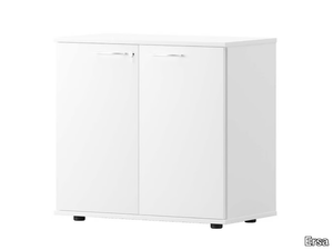 SCALA - Low melamine office storage unit with hinged doors with lock _ Ersa