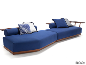 SUNSET PLATFORM - Sectional fabric and mahogany garden sofa _ Exteta