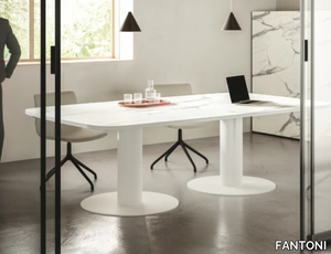 MEET UP - Office desk / meeting table with Calacatta marble effect top _ FANTONI