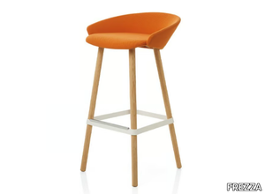 KARL - High stool with fabric seat and solid wood legs _ FREZZA