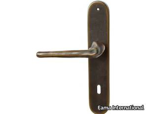 MOTION-1 - Bronze door handle on back plate _ Fama International