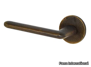 GAUDIUM MG3412 - Bronze door handle _ Fama International