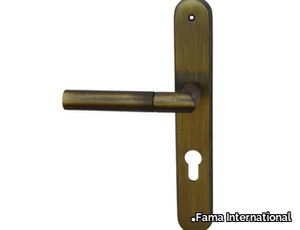 ITALIAN DESIGN - CLEVER-PLACCA - Door handle on back plate _ Fama International