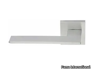 ITALIAN DESIGN - FLAT - Door handle on rose _ Fama International