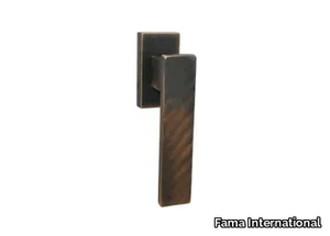 LATUS MG2203 - DK bronze window handle on rose _ Fama International