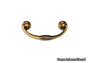 PM1003 - Zamak furniture handle _ Fama International