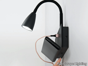 GULP - Metal wall lamp with USB and swing arm _ Fan Europe Lighting