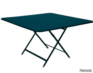 CARACTÈRE - Folding square steel garden table _ Fermob