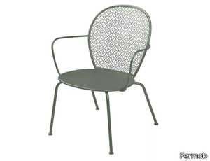 LORETTE - Garden steel easy chair with armrests _ Fermob