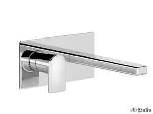 DODA 67 - 6710108 - Wall-mounted brass washbasin mixer with plate _ Fir Italia