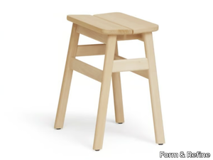 ANGLE STANDARD 45 - Beech stool _ Form & Refine