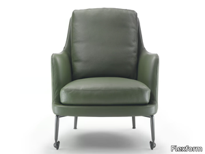 MARLEY - Leather armchair with castors _ Flexform