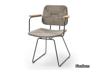 ECHOES OUTDOOR - Sled base chair with armrests _ Flexform