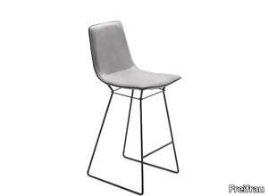 AMELIE COUNTER STOOL HIGH - Sled base leather counter stool with footrest _ Freifrau