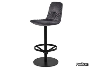 LEYA COUNTER CHAIR - Swivel high stool with back _ Freifrau