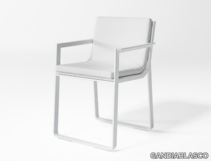 FLAT - Thermo lacquered aluminium garden chair with armrests _ GANDIABLASCO