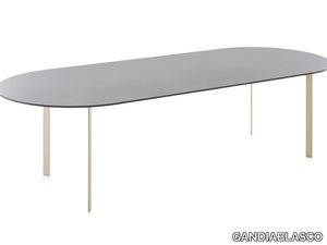 SOLANAS - Oval Dekton® table _ GANDIABLASCO