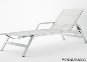 STACK - Stackable Batyline® sun lounger with armrests _ GANDIABLASCO