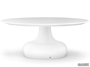 DORA - Round fiberglass garden table _ GANSK
