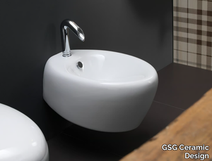 TOUCH - Wall-hung ceramic bidet _ GSG Ceramic Design