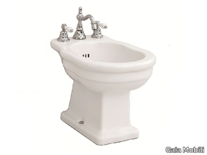 CAPRI - Floor mounted ceramic bidet with overflow _ Gaia Mobili