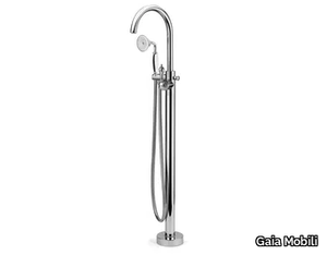 BOSTON - Floor standing 1 hole steel bathtub set with hand shower _ Gaia Mobili