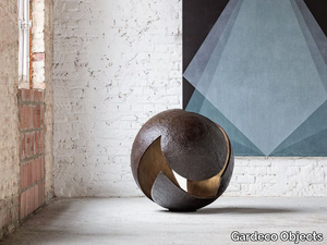 BREAKING OUT - Bronze sculpture _ Gardeco Objects