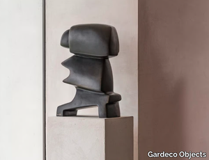 MÁNI - Bronze sculpture _ Gardeco Objects