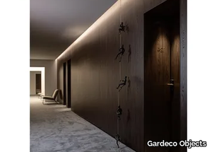 WE CAN DO IT - Bronze sculpture _ Gardeco Objects