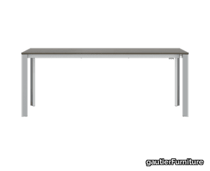 Extenso large table with aluminium legs