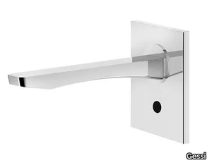 RILIEVO - Wall-mounted electronic brass washbasin tap _ Gessi