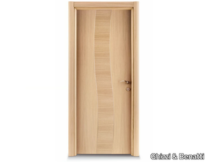 COLORADO - Hinged wooden door _ Ghizzi & Benatti