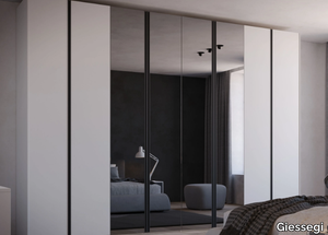 MURANO - Built-in mirrored wooden wardrobe with coplanar doors _ Giessegi