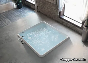 BOLLA Q - Hydromassage square bathtub _ Gruppo Geromin