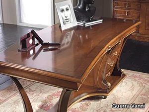 LUXURY - Solid wood executive desk with drawers _ Guerra Vanni