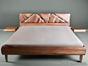 MISTA - Solid wood double bed with integrated nightstands _ HOOKL und STOOL