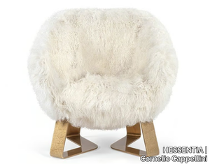 OLIVER - Fur easy chair with armrests _ HESSENTIA | Cornelio Cappellini