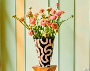 Jessica Hans Shadow Vase