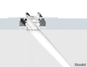 UNDERSCORE 18 - RGB linear lighting profile _ iGuzzini