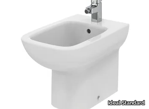 I.LIFE A - T4526 - Floor mounted ceramic bidet with overflow _ Ideal Standard