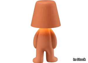 QEEBOO - SWEET BROTHERS_TOM TERRACOTTA - Rechargeable cordless LED polycarbonate table lamp _ In Stock