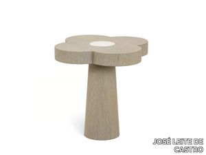 VIOLETA - Oak side table _ JOSÉ LEITE DE CASTRO